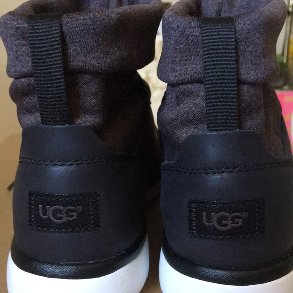 BN UGG SZ. 8 ISLAY BLACK SLOUCHY HIGHTOPS❄️NWT - Picture 3 of 8